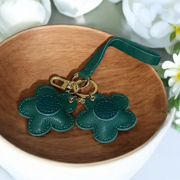 SET of 4 Floral Leather Bag Charms - Picture 6 of 11